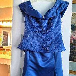 Alfred Angelo mother of bride 2 piece outfit.